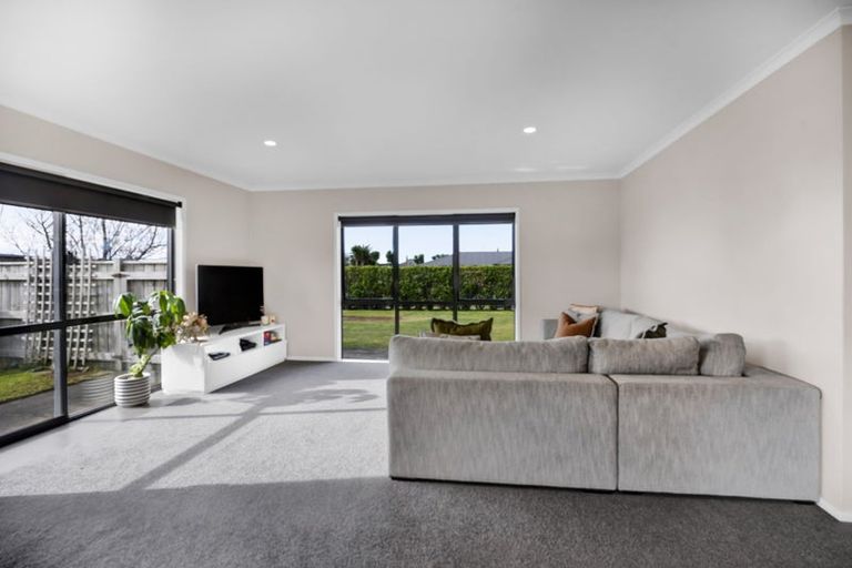 Photo of property in 4 James Drive, Bell Block, New Plymouth, 4312
