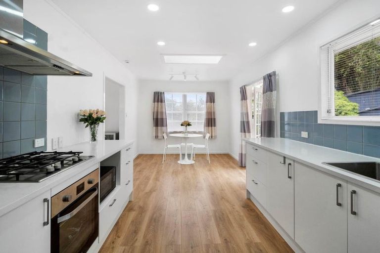 Photo of property in 64 Ayton Drive, Totara Vale, Auckland, 0629