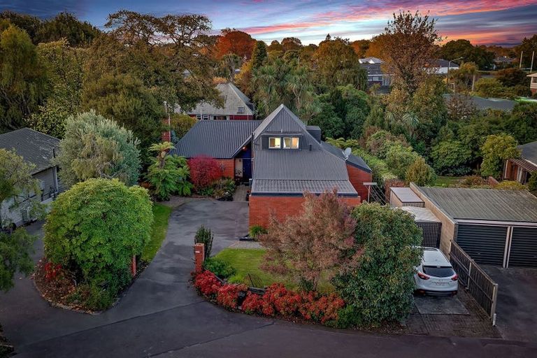 Photo of property in 117b Waimairi Road, Ilam, Christchurch, 8041