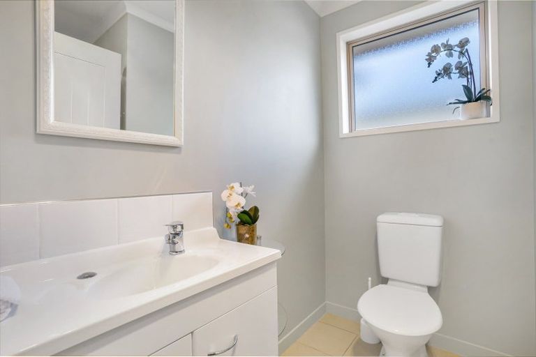 Photo of property in 96 Park Street, Winton, 9720