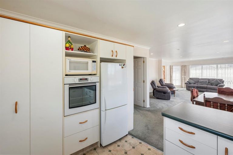 Photo of property in 2b Hoyte Place, Pukehangi, Rotorua, 3015