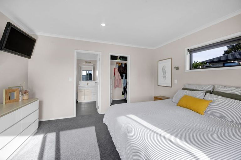 Photo of property in 4 James Drive, Bell Block, New Plymouth, 4312