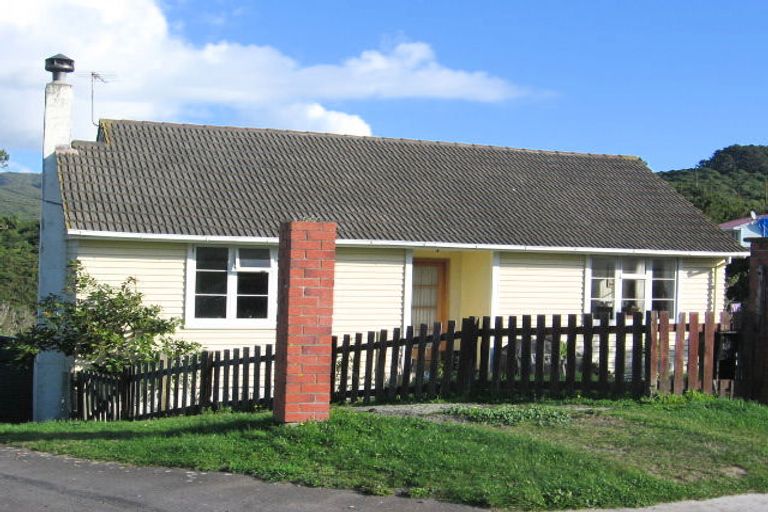 Photo of property in 20 Whenua View, Titahi Bay, Porirua, 5022
