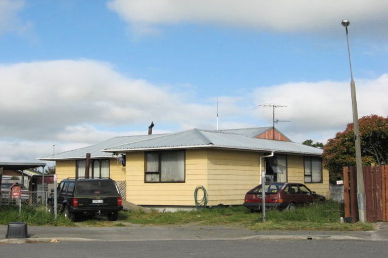 Photo of property in 6 Collingwood Place, Rangiora, 7400