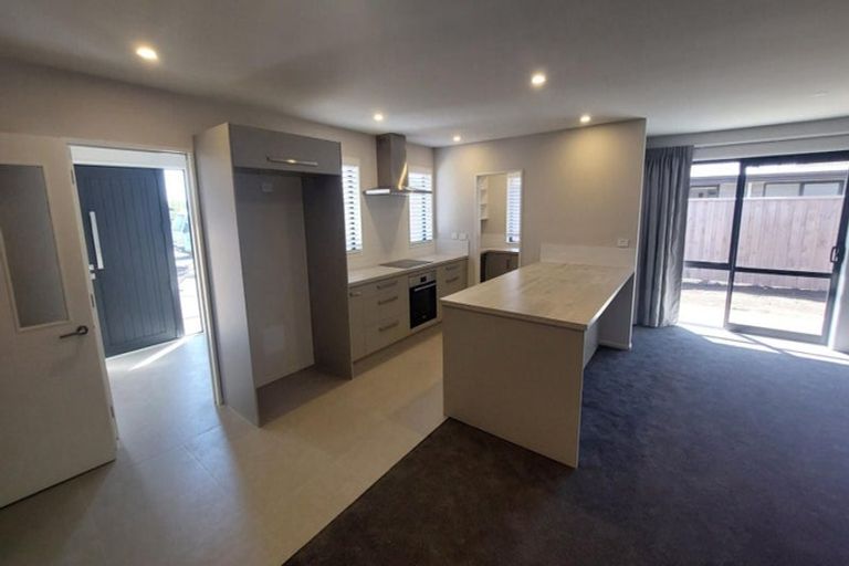 Photo of property in 130 Shillingford Boulevard, Rolleston, 7615