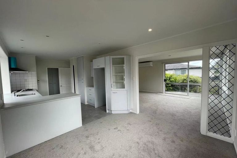 Photo of property in 377 Bucklands Beach Road, Bucklands Beach, Auckland, 2012