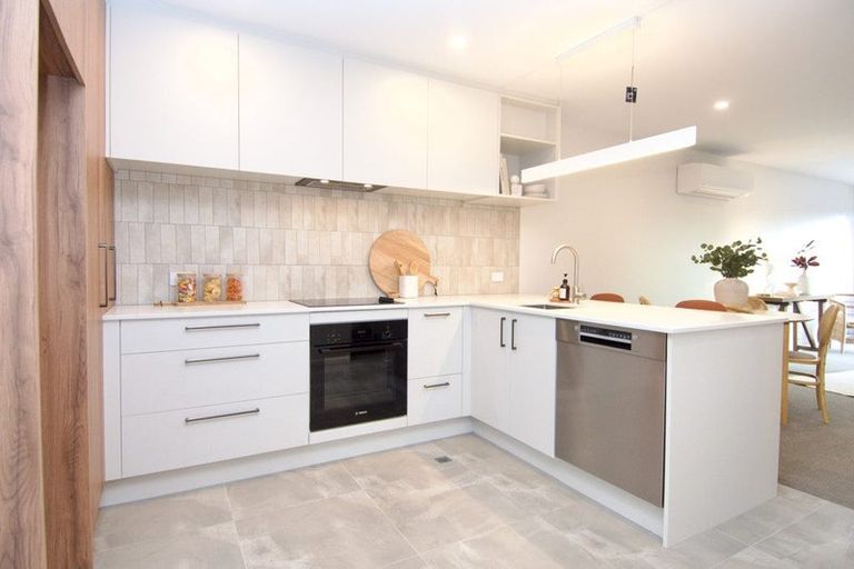 Photo of property in 4/133 Blighs Road, Strowan, Christchurch, 8052