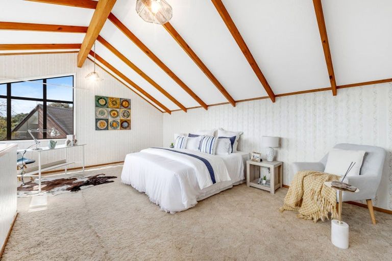 Photo of property in 2/10 Dayspring Way, Pakuranga, Auckland, 2010