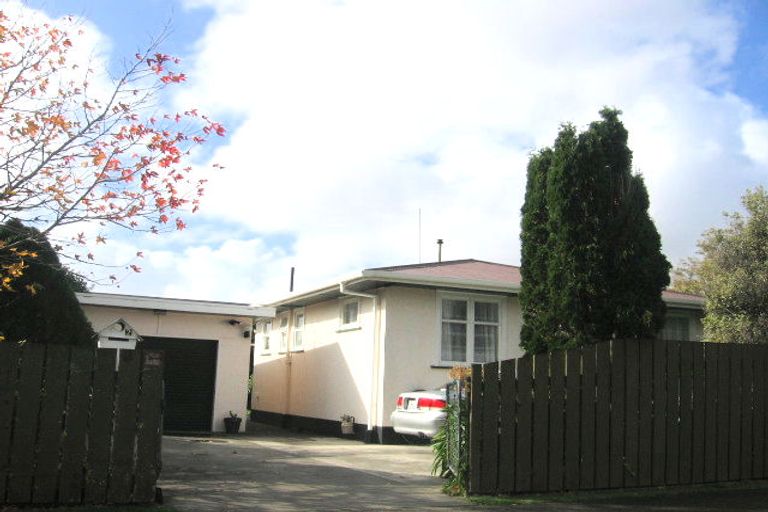 Photo of property in 2 Oriana Place, Highbury, Palmerston North, 4412