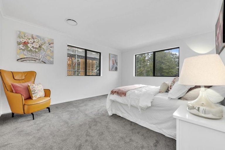 Photo of property in 213b Murphys Road, Flat Bush, Auckland, 2019