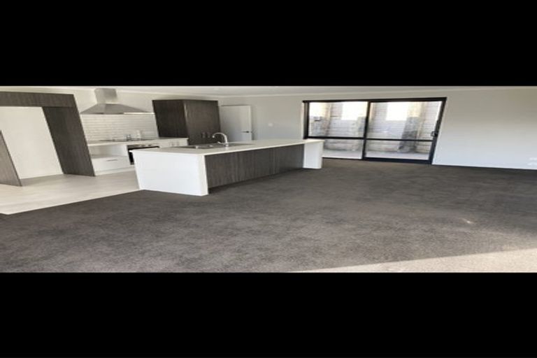 Photo of property in 7 Albatross Lane, Welcome Bay, Tauranga, 3112