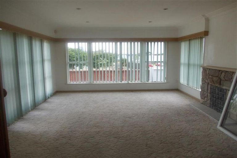 Photo of property in 23b Woodford Avenue, Henderson, Auckland, 0610