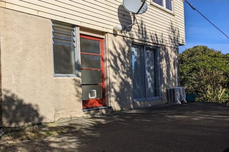 Photo of property in 16 Awarua Street, Ngaio, Wellington, 6035