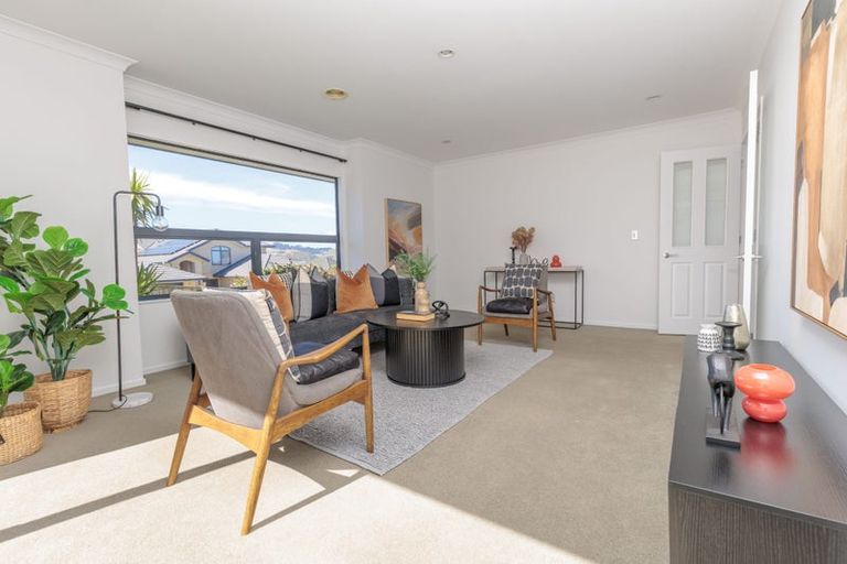 Photo of property in 80 Erlestoke Crescent, Churton Park, Wellington, 6037