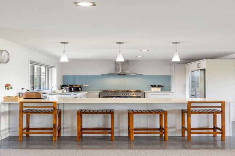 Photo of property in 34 Madison Street, Cambridge, 3434