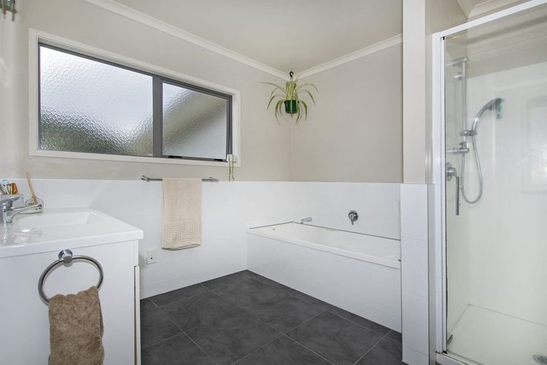 Photo of property in 11 Western View Heights, Horahora, Whangarei, 0110