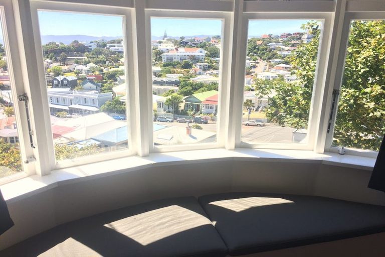 Photo of property in 7 Charlotte Avenue, Brooklyn, Wellington, 6021