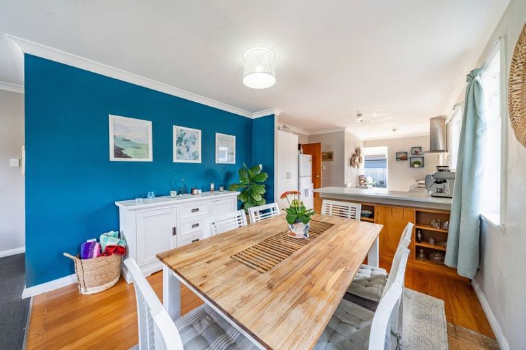 Photo of property in 36 Seddon Street, Wallaceville, Upper Hutt, 5018