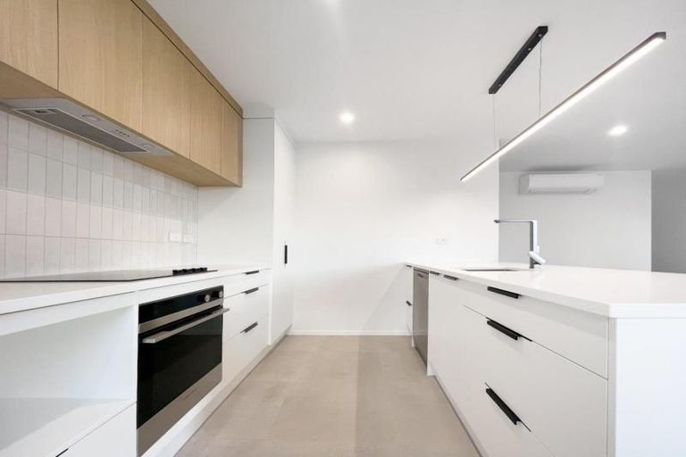 Photo of property in 16 North Ridge Drive, Rototuna North, Hamilton, 3210