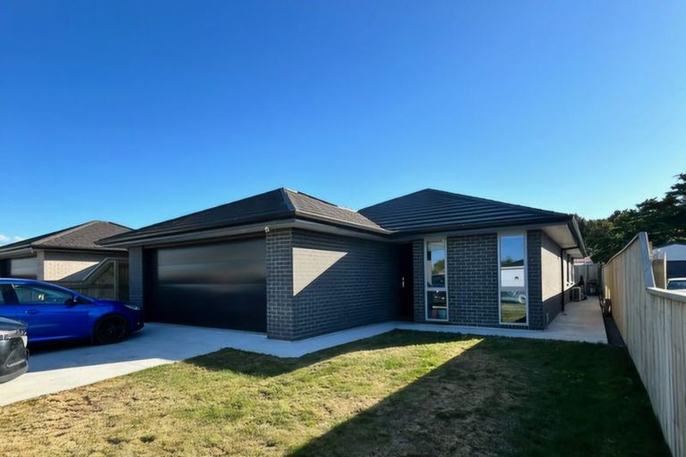 Photo of property in 75 Strange Street, Waitara, 4320
