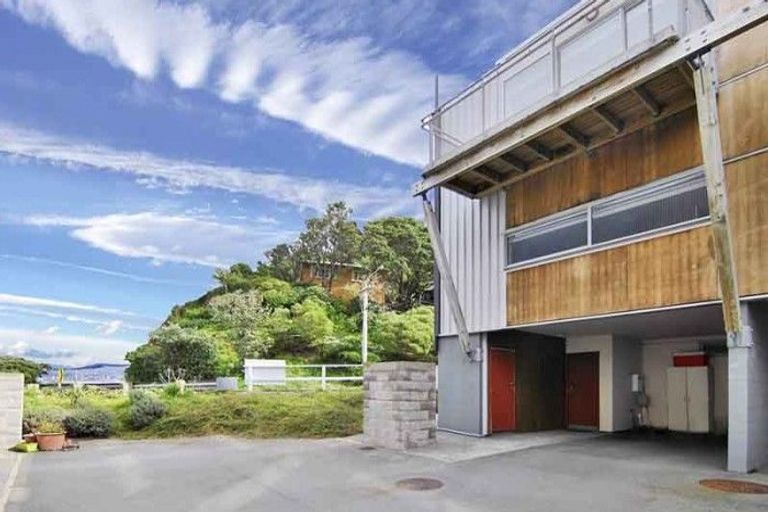 Photo of property in 22/2 Onslow Road, Khandallah, Wellington, 6035