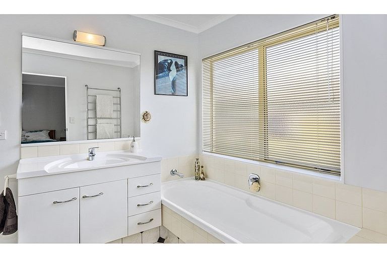 Photo of property in 7 Chiswick Avenue, Bethlehem, Tauranga, 3110