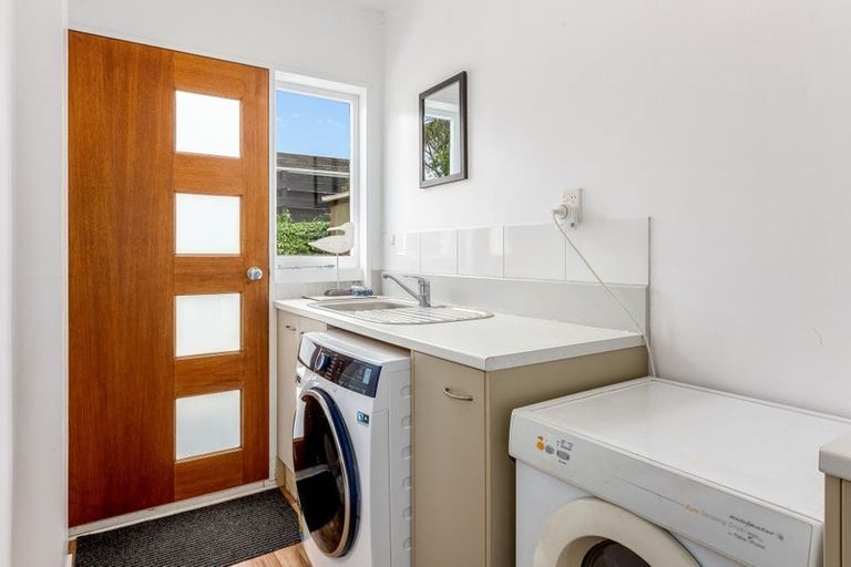 Photo of property in 15 Cassley Crescent, Papakowhai, Porirua, 5024