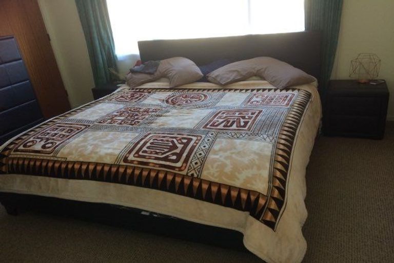 Photo of property in 15a Windsor Terrace, Taradale, Napier, 4112