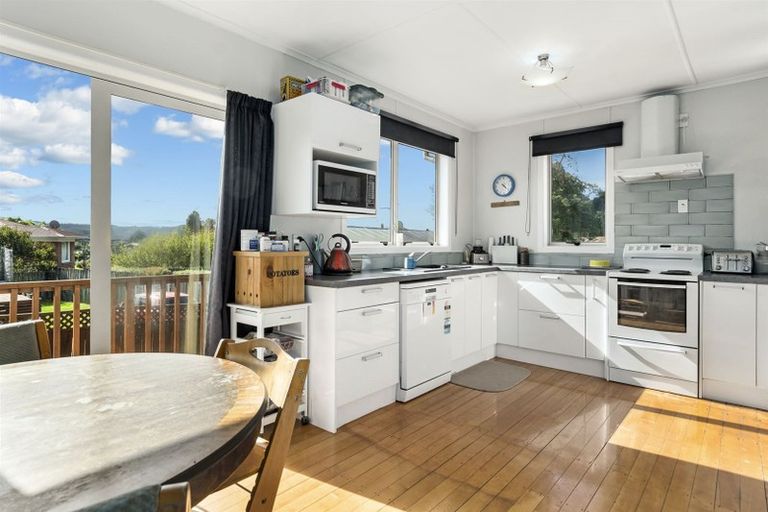 Photo of property in 15 Dunlop Road, Te Puke, 3119