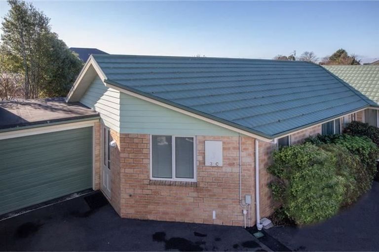 Photo of property in 24c Tika Street, Riccarton, Christchurch, 8041