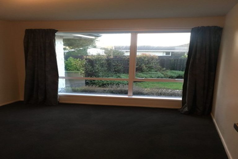 Photo of property in 2/7b Camrose Place, Ilam, Christchurch, 8041