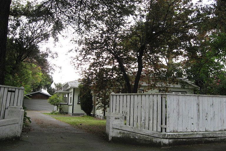 Photo of property in 208 Clyde Road, Burnside, Christchurch, 8053