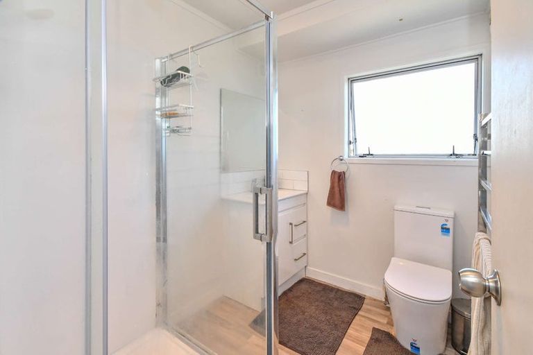 Photo of property in 2 Secretariat Place, Randwick Park, Auckland, 2105