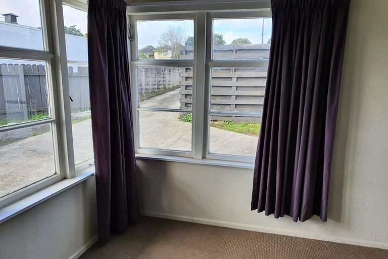 Photo of property in 23a Great South Road, Manurewa, Auckland, 2102