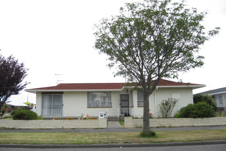 Photo of property in 1/126 Avondale Road, Avondale, Christchurch, 8061