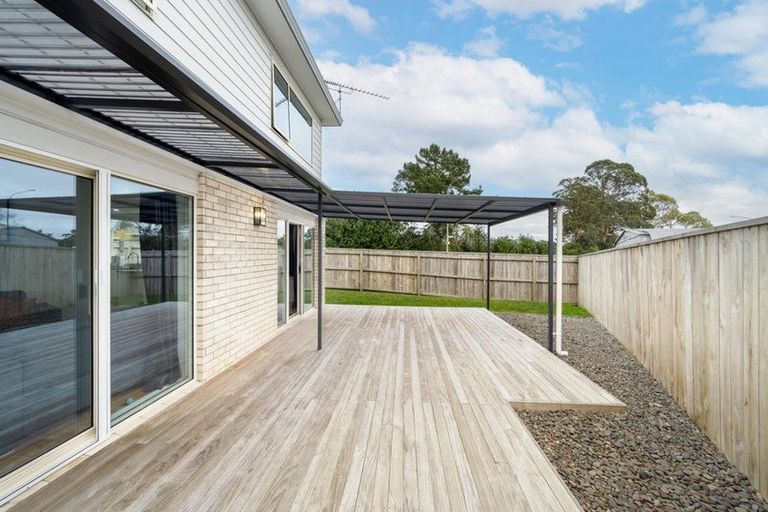 Photo of property in 1/12 Marbeth Court, Botany Downs, Auckland, 2010