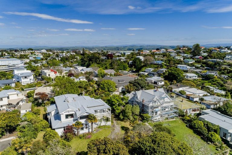 Photo of property in 9 Hukarere Road, Bluff Hill, Napier, 4110