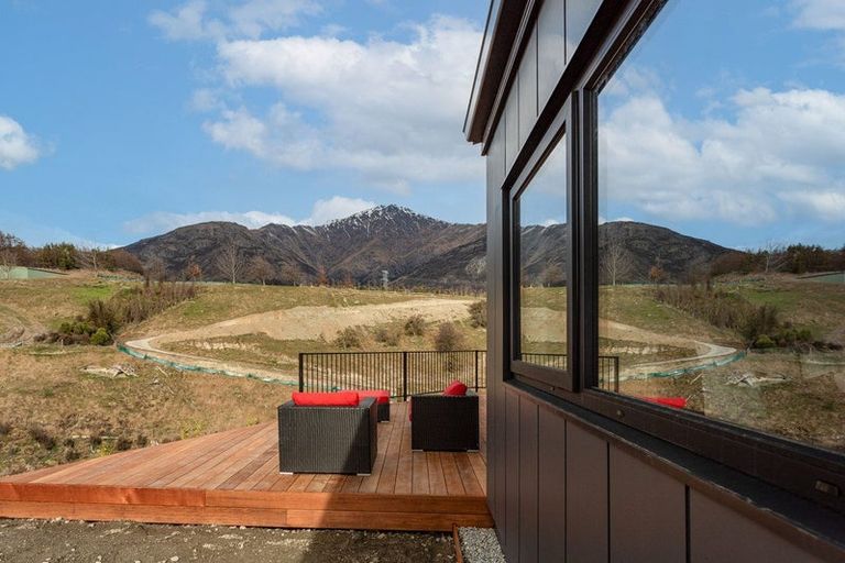 Photo of property in 9 Longlands Street, Lake Hayes, Queenstown, 9304