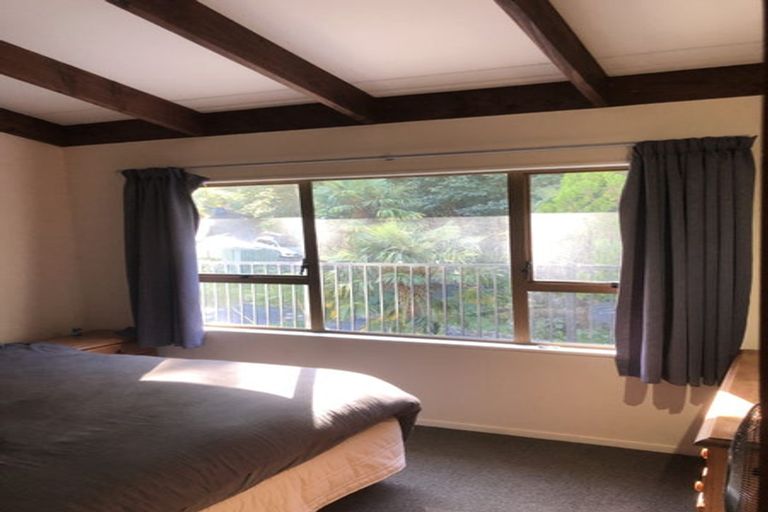 Photo of property in 12 Priestley Road, Bluff Hill, Napier, 4110