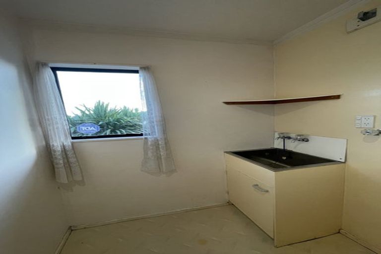 Photo of property in 1/25 Fernwood Grove, Bayview, Auckland, 0629