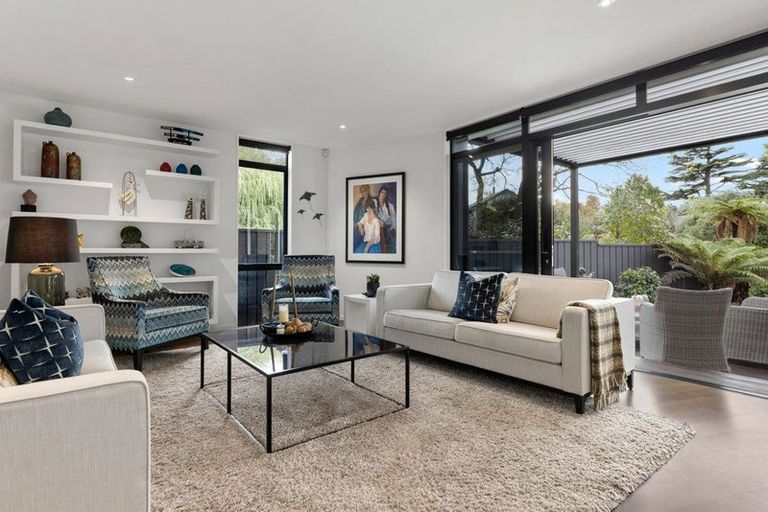 Photo of property in 44 Gleneagles Terrace, Ilam, Christchurch, 8053