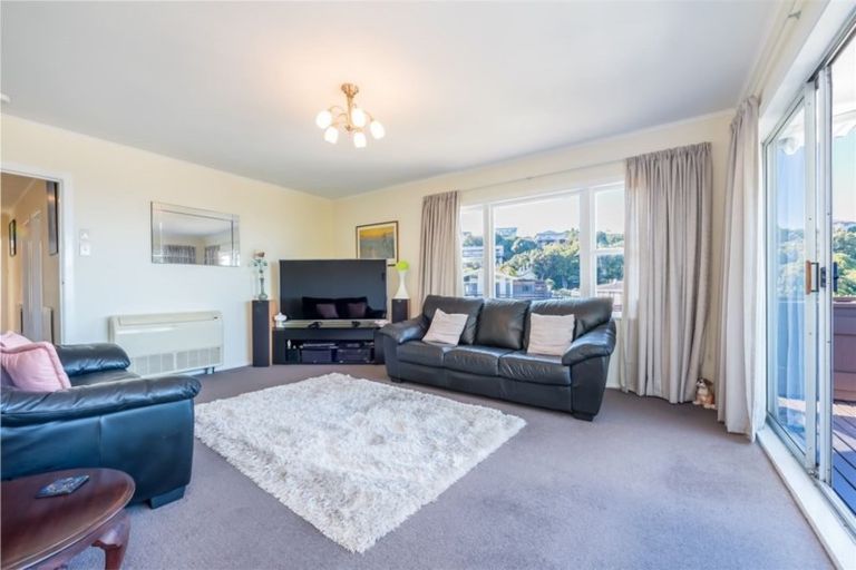 Photo of property in 3 Aspen Grove, Maungaraki, Lower Hutt, 5010