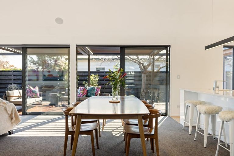 Photo of property in 18 Alpha Avenue, Strowan, Christchurch, 8052