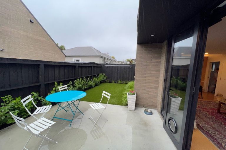 Photo of property in 2/20 Dickens Street, Addington, Christchurch, 8024