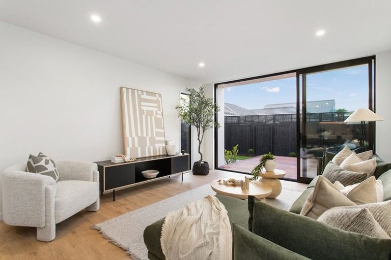 Photo of property in 3/27 Division Street, Riccarton, Christchurch, 8041