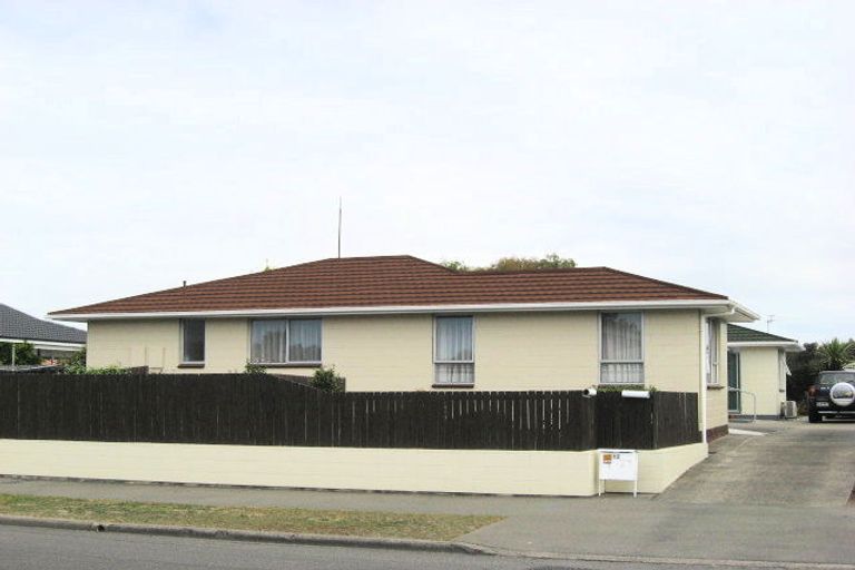 Photo of property in 2/12 Mecca Place, Linwood, Christchurch, 8062