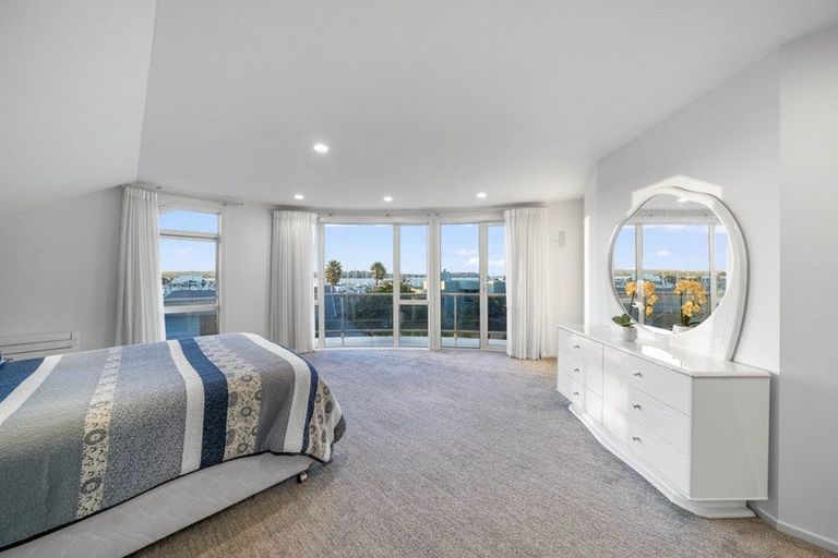 Photo of property in 39 Argo Drive, Half Moon Bay, Auckland, 2012