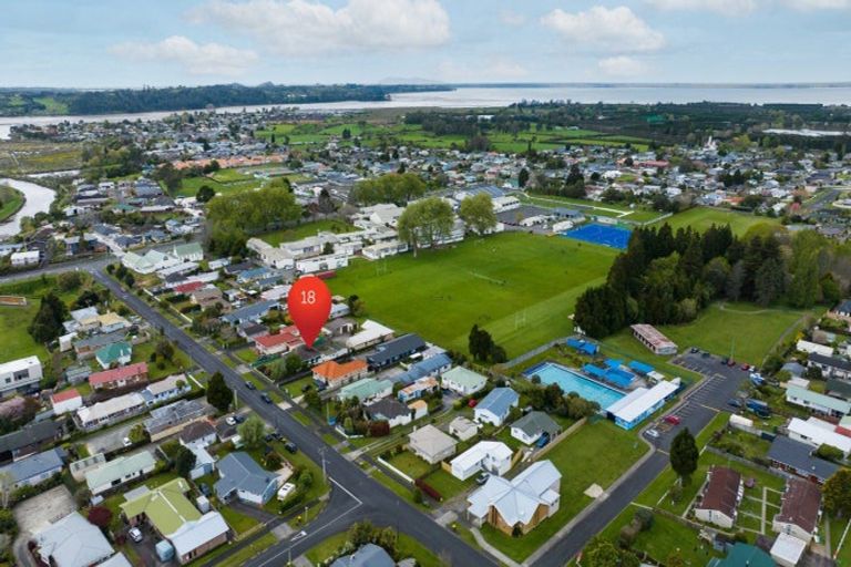 Photo of property in 18 Carisbrooke Street, Katikati, 3129
