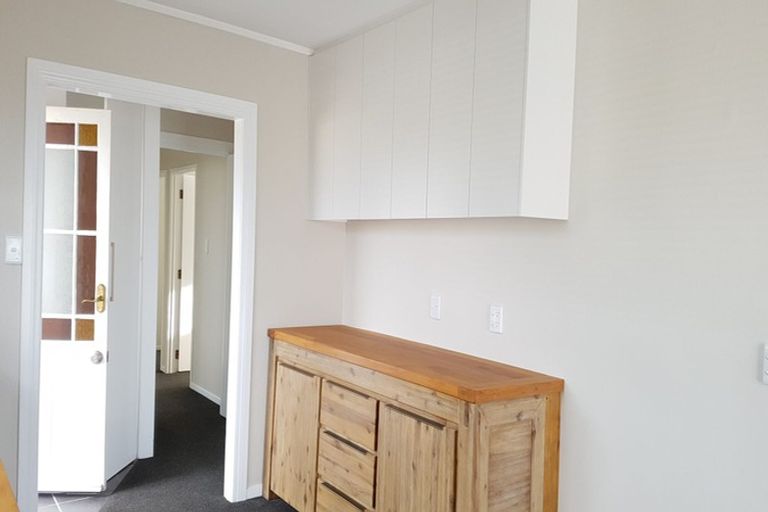 Photo of property in 129 Riverpark Crescent, Henderson, Auckland, 0610