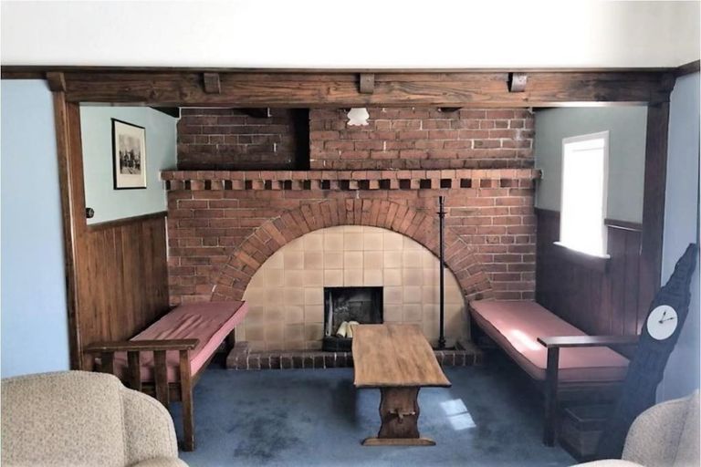 Photo of property in 234 Queens Drive, Lyall Bay, Wellington, 6022